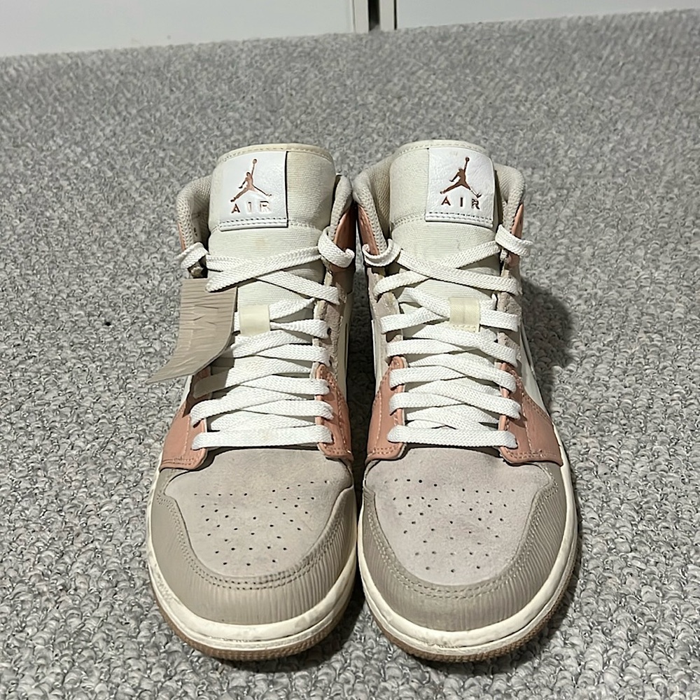 Air Jordan 1 Mid Milan Sneakers